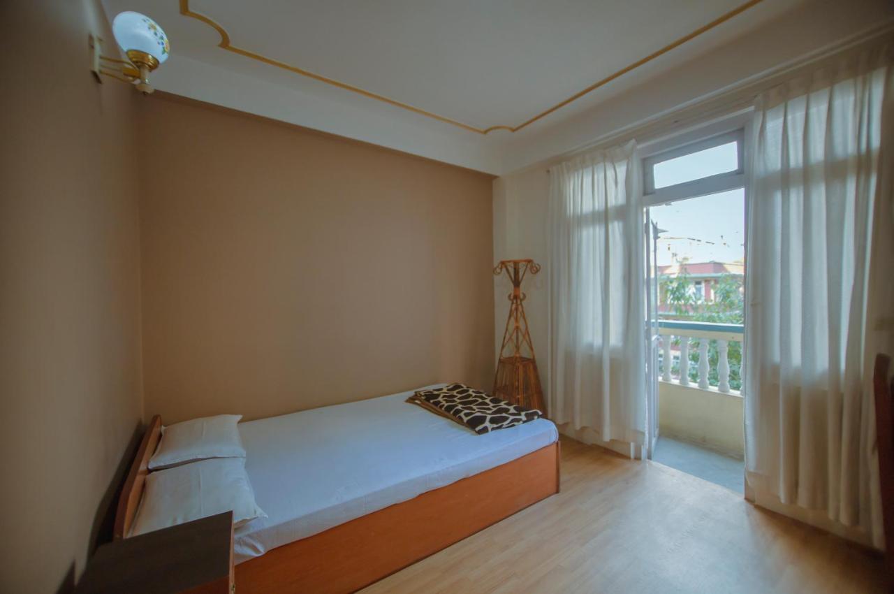 קטמנדו Hotel Triratna מראה חיצוני תמונה